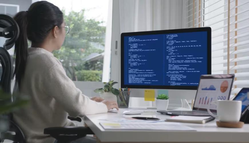 黄冈小程序开发：什么是 cURL 命令？